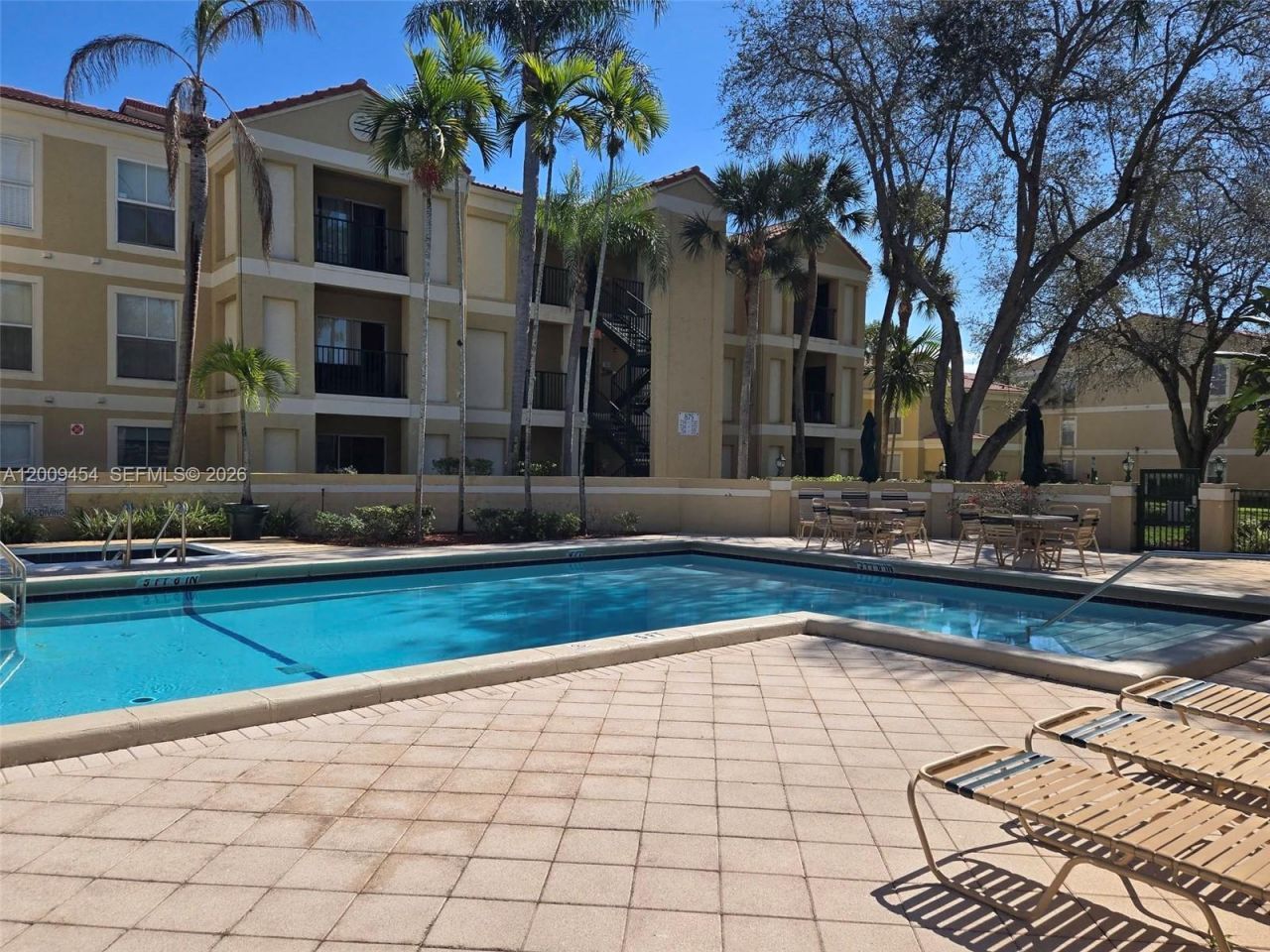 733 Riverside Dr , Unit 1210, Coral Springs, FL 33071 Photo