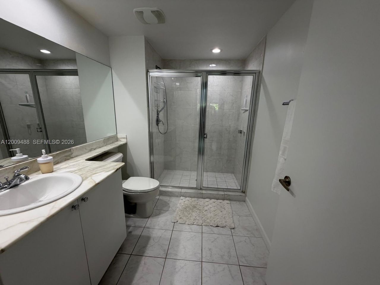 18800 NE 29th Ave , Unit 302, Aventura, FL 33180 Photo