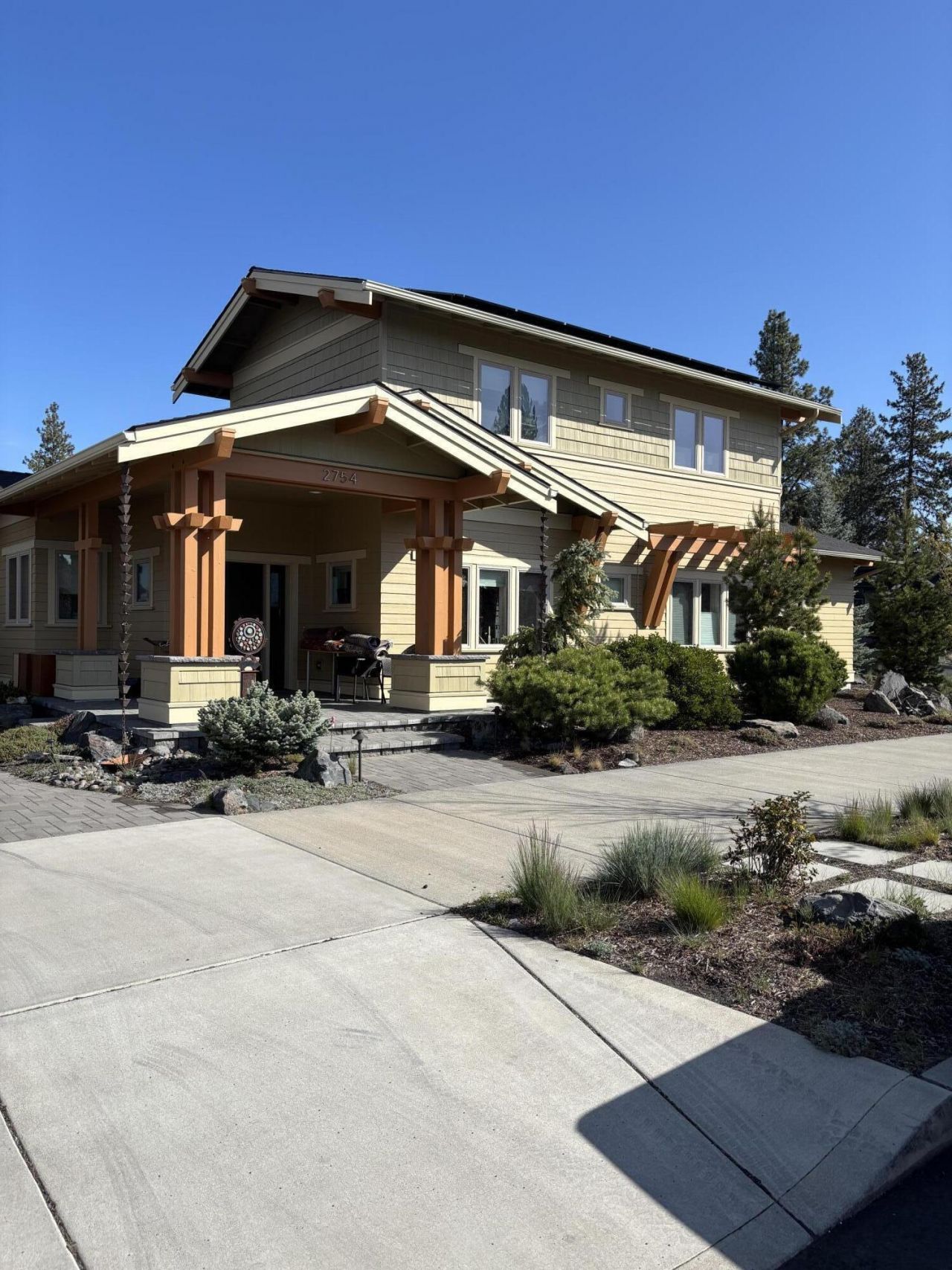 2754 NW Shields Drive, Bend, OR 97703 Main Photo