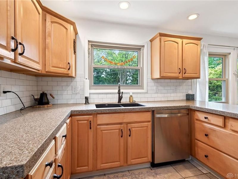 9750 Ariadne Trail, Washington Township, OH 45458 Photo 14