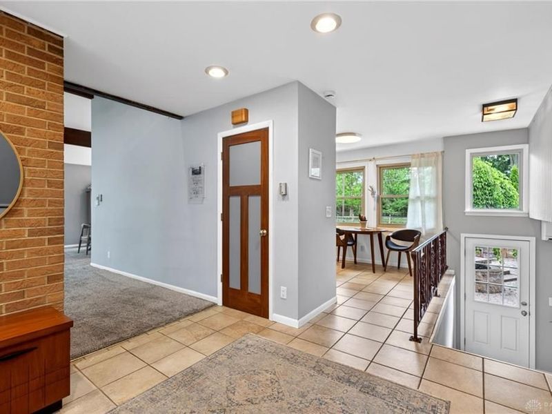 9750 Ariadne Trail, Washington Township, OH 45458 Photo 6