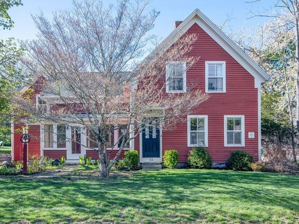 93 Chestnut St, Easton, MA 02356