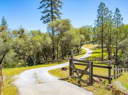 4521 Cross Creek Rd, Cool, CA 95614 Photo