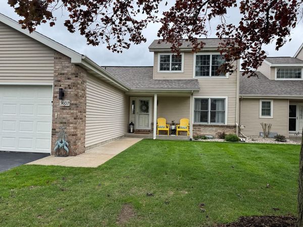 3602 Woodbridge Lane, Portage, MI 49024