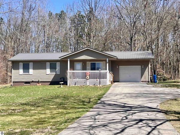 4795 John R Road, Cadillac, MI 49601