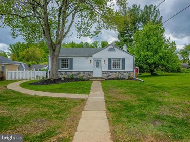 4828 GREENWOOD STREET, BROOKHAVEN, PA 19015