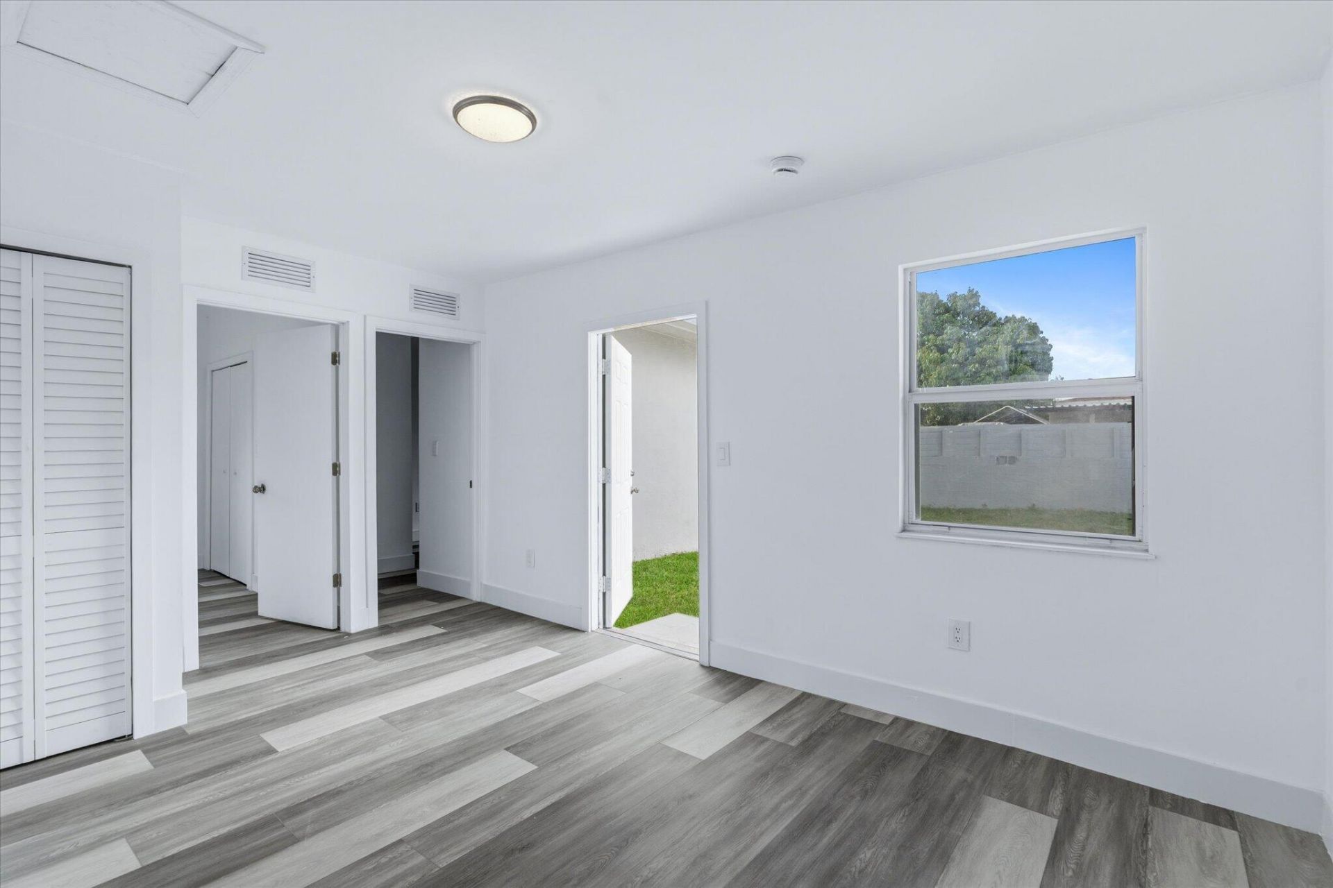 2437 NW 97th Street, Miami, FL 33147 Photo