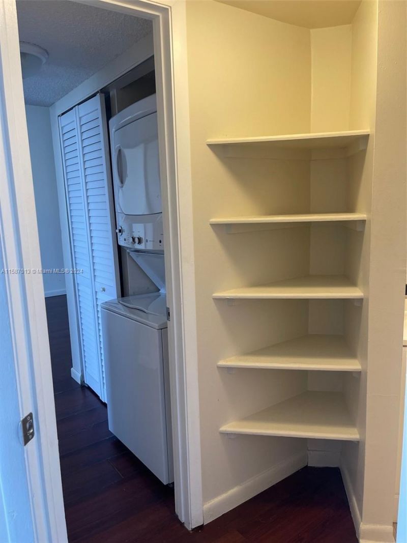212 Lake Pointe Drive, Unit 313, Oakland Park, FL 33309 Photo