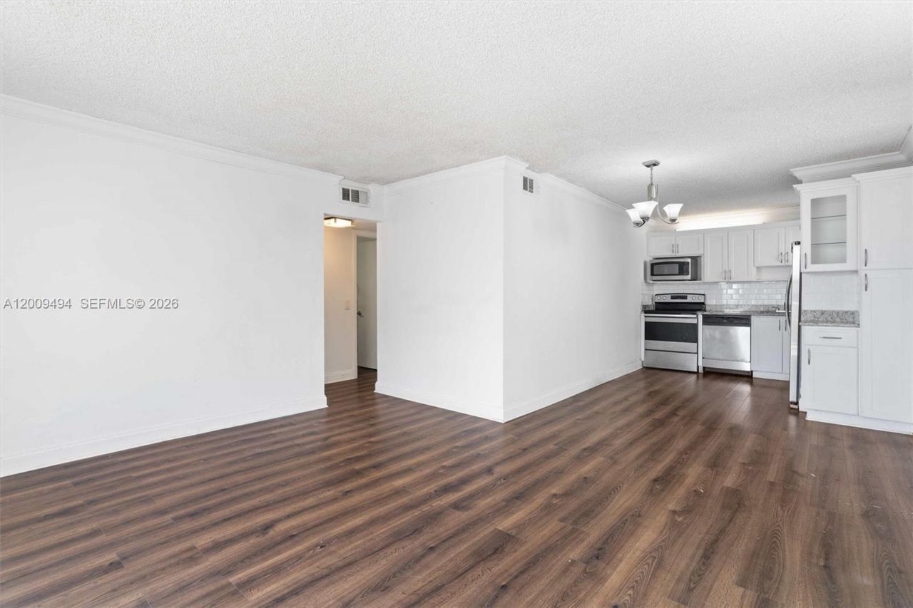 1801 S Treasure Dr, Unit 217, North Bay Village, FL 33141 Photo