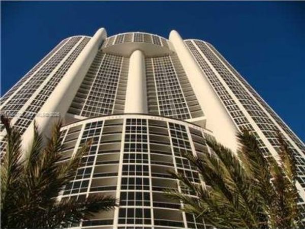 18201 Collins Ave , Unit 3505, Sunny Isles Beach, FL 33160