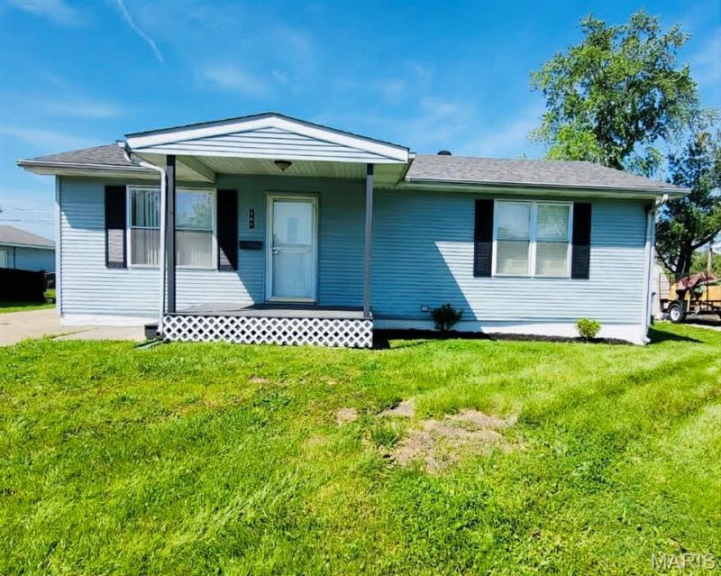 101 Bonds Avenue, East Alton, IL 62024 Main Photo