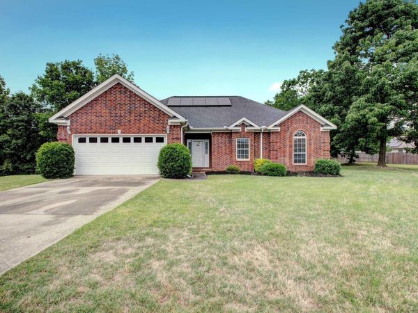 76 Woodridge Drive, Little Rock, AR 72204