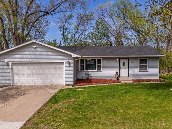 1529 Hudson Road, Saint Paul, MN 55106