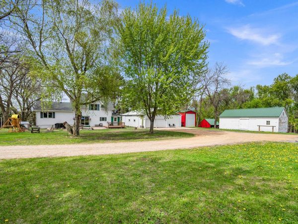 1730 E 260th Street, New Prague, MN 56071