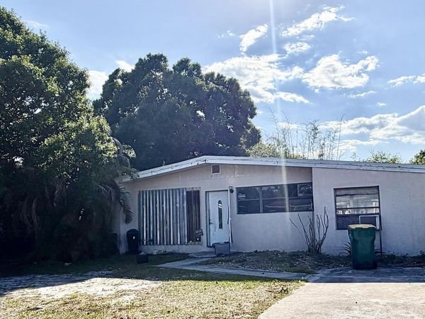 738 Lund Circle , Melbourne, FL 32901