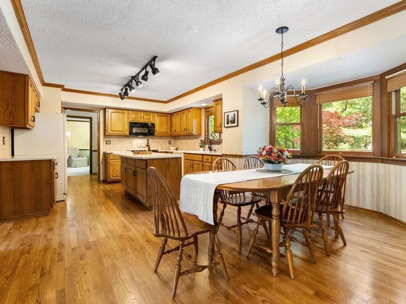 165 Briarbend Boulevard, Powell, OH 43065 Photo 12