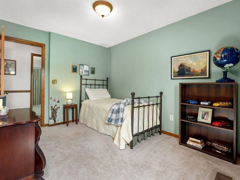 165 Briarbend Boulevard, Powell, OH 43065 Photo 36
