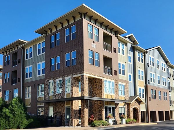 680 E Algonquin Road , Unit 1101, Schaumburg, IL 60173