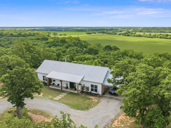 24634 E County Road 1560, Maysville, OK 73057