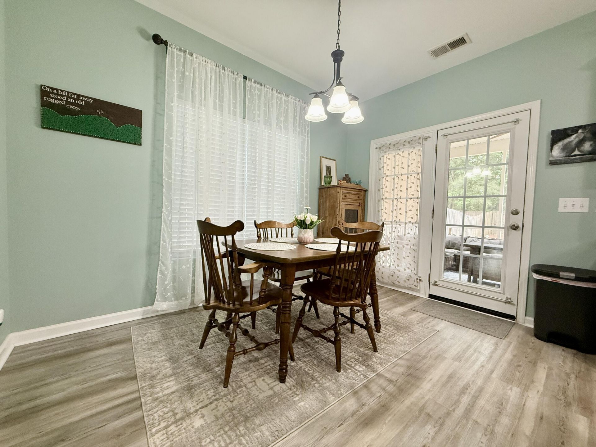 5072 Blair Road Photo 10