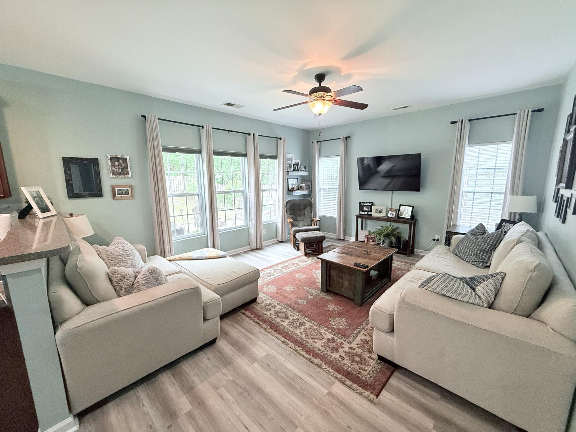 5072 Blair Road Photo 3