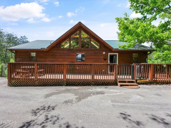 1916 Buds Ridge Way, Sevierville, TN 37862