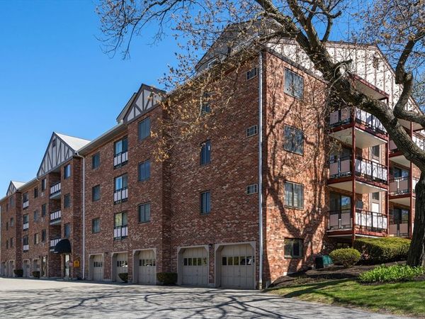 100 Lexington Street, Unit B8, Belmont, MA 02478