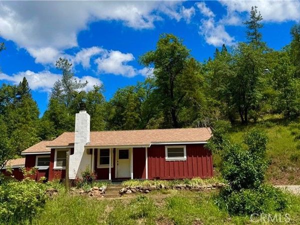 5628 E Whitlock Road, Mariposa, CA 95338
