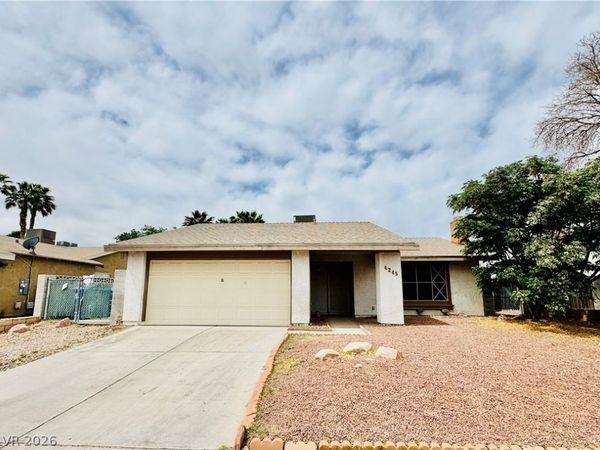 4245 Newhaven Drive , Las Vegas, NV 89147