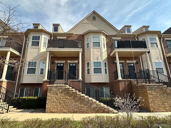 25520 PORTICO Lane , Novi, MI 48375