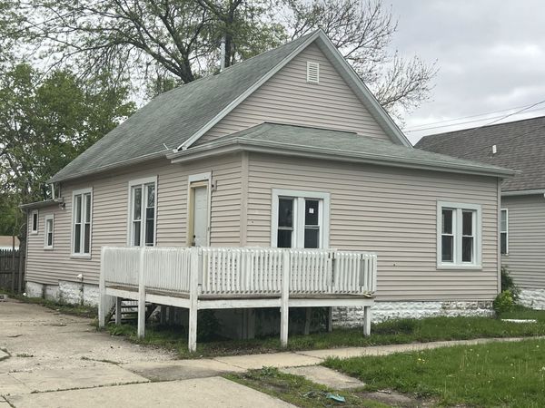 429 E Locust Street , Kankakee, IL 60901