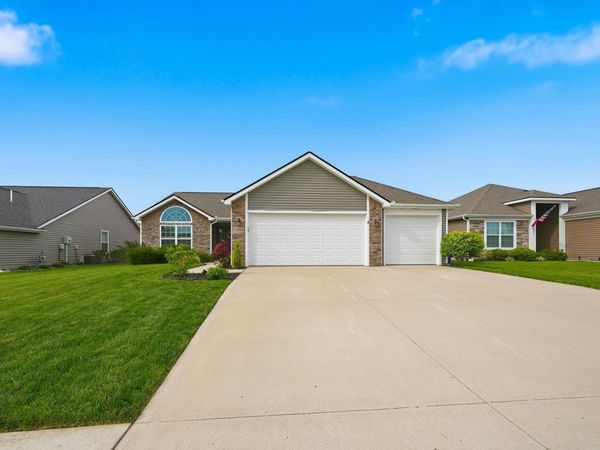 11014 wingara Way, Roanoke, IN 46783