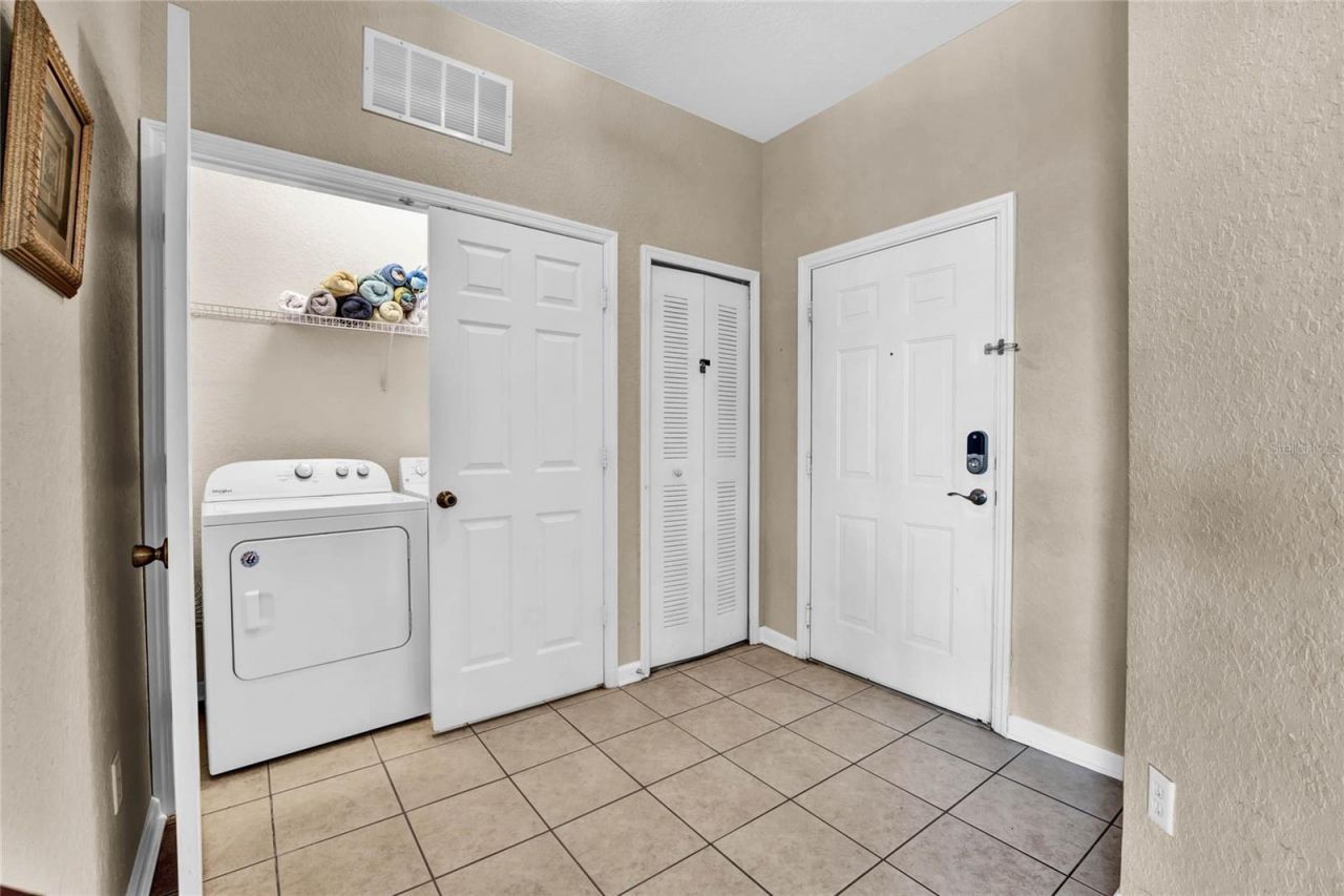 2813 Almaton Loop, Unit 404, Kissimmee, FL 34747 Photo