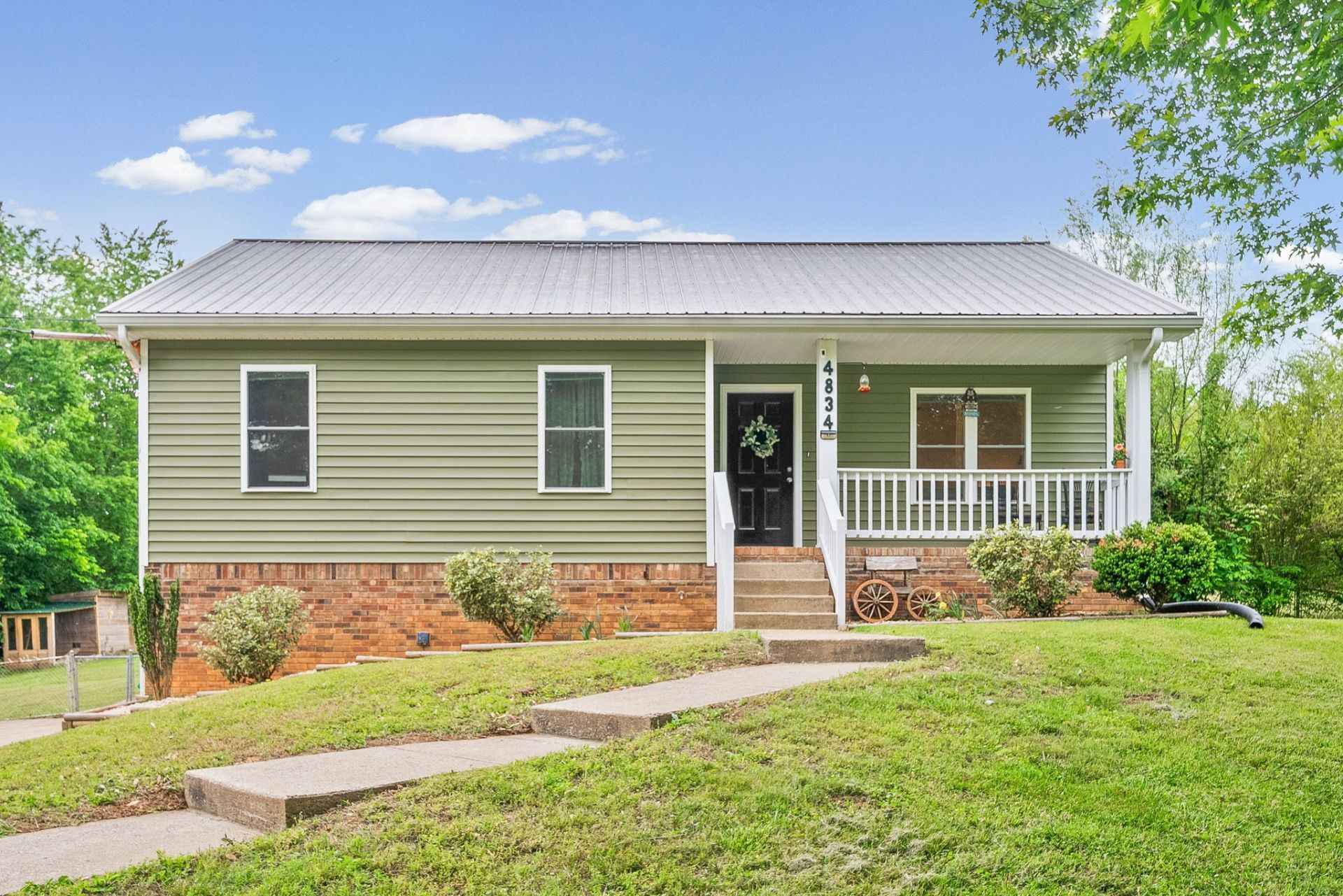 4834 Woodrow Rd, Woodlawn, TN 37191 Main Photo