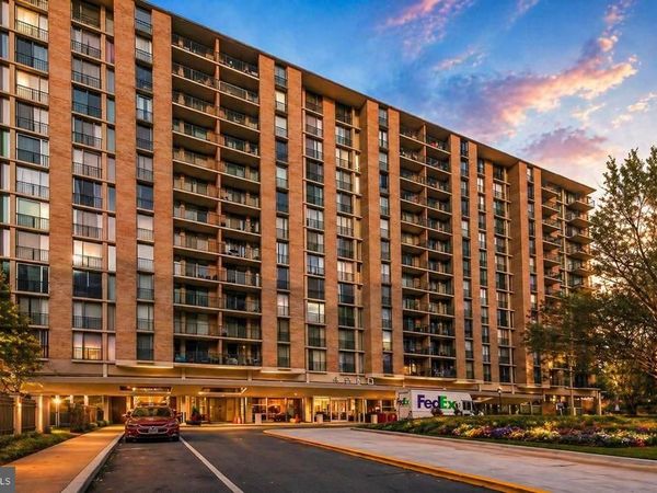 4600 S FOUR MILE RUN DRIVE, Unit 1228, ARLINGTON, VA 22204
