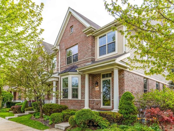 2147 Apple Hill Lane , Buffalo Grove, IL 60089