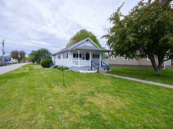 200 N Delaware Street, Albany, IN 47320