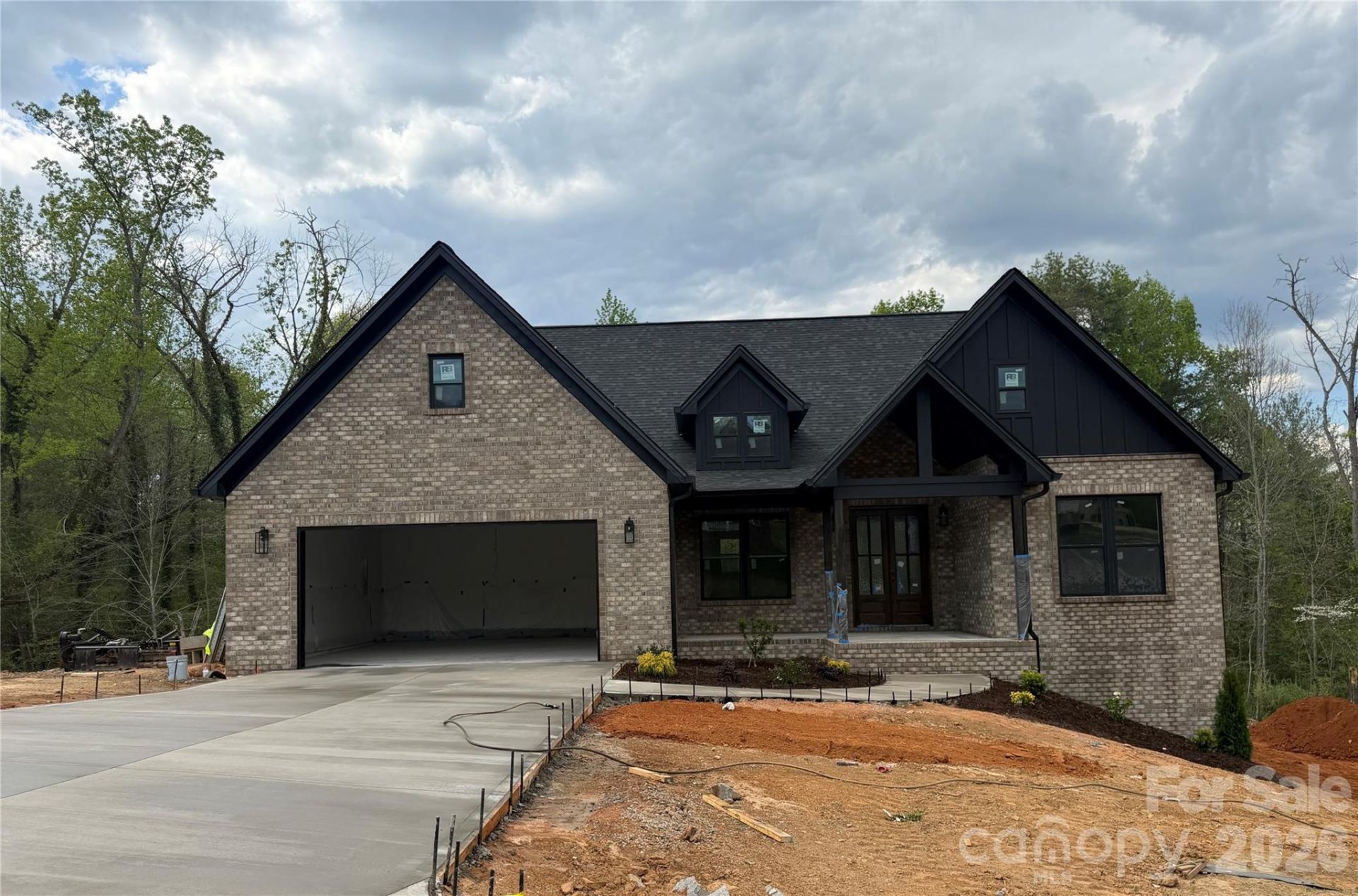 732 Chatsworth Circle, Lenoir, NC 28645 Main Photo