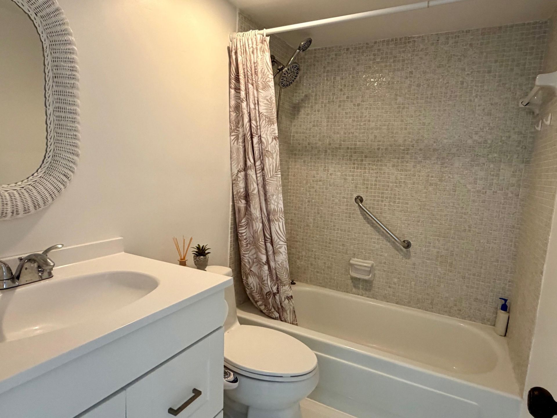 3000 Riomar Street, Unit 703, Fort Lauderdale, FL 33304 Photo