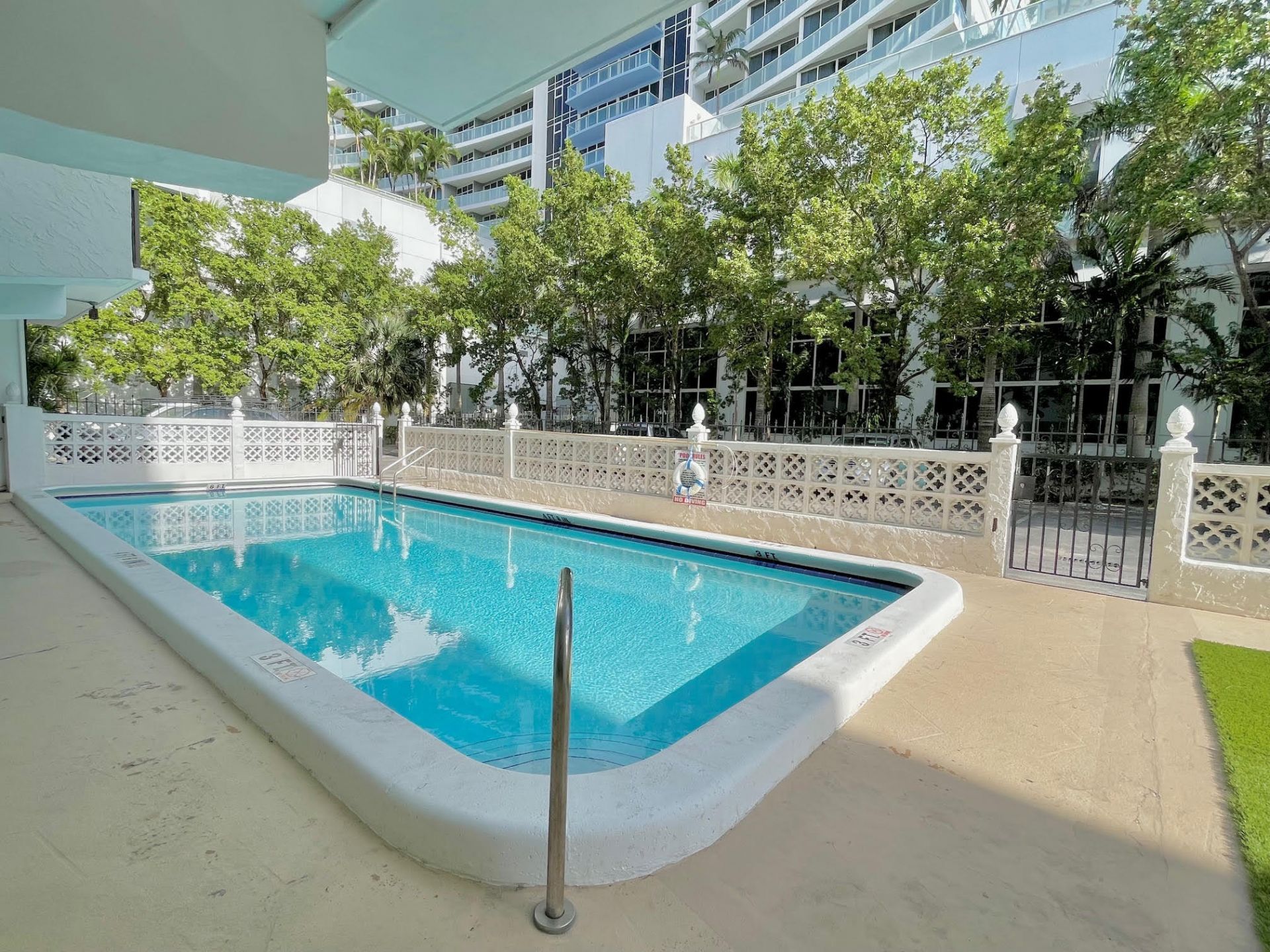 3000 Riomar Street, Unit 703, Fort Lauderdale, FL 33304 Photo