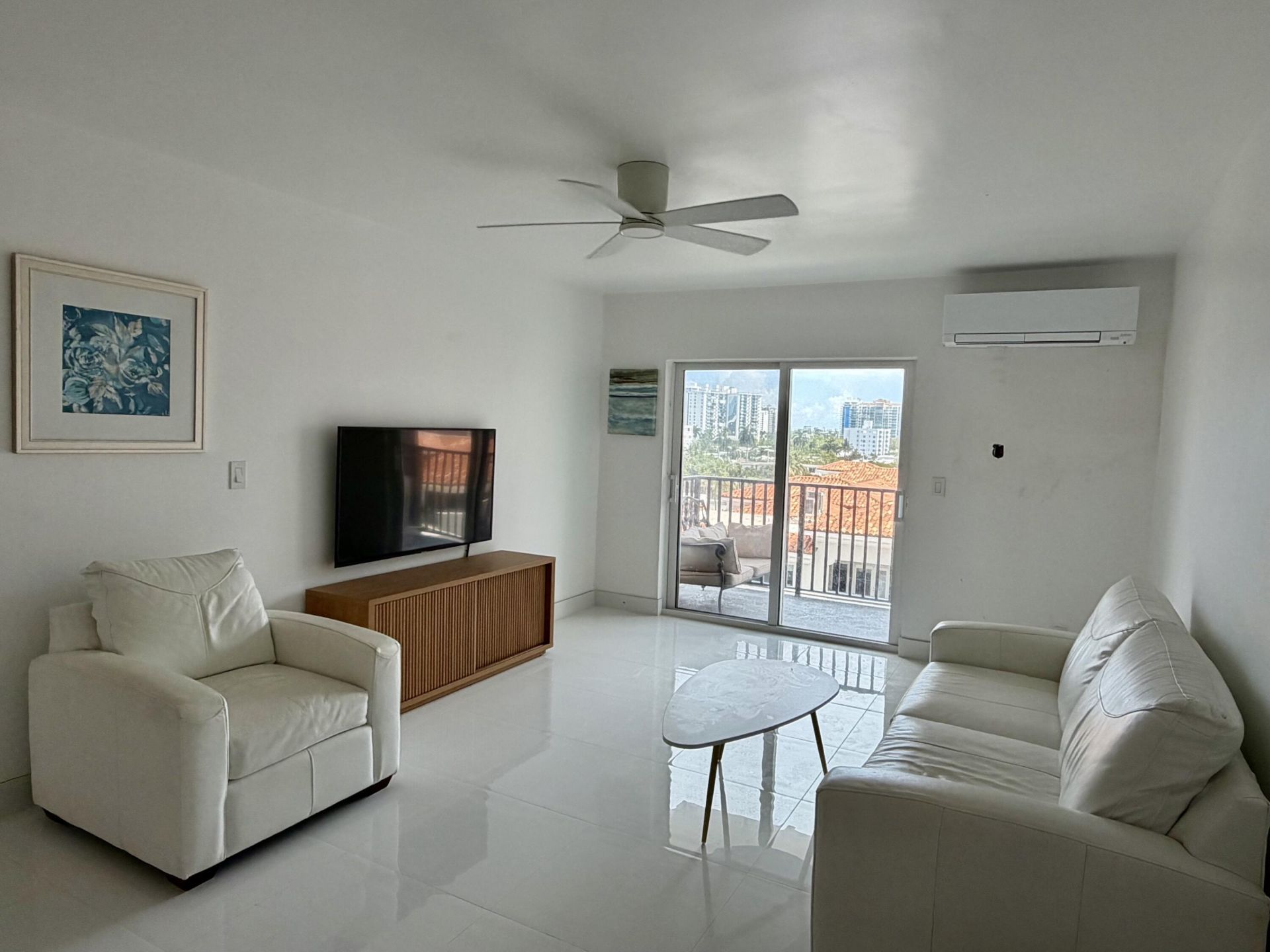 3000 Riomar Street, Unit 703, Fort Lauderdale, FL 33304 Photo