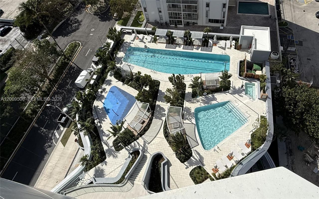 175 SE 25th Rd , Unit 1204, Miami, FL 33129 Photo