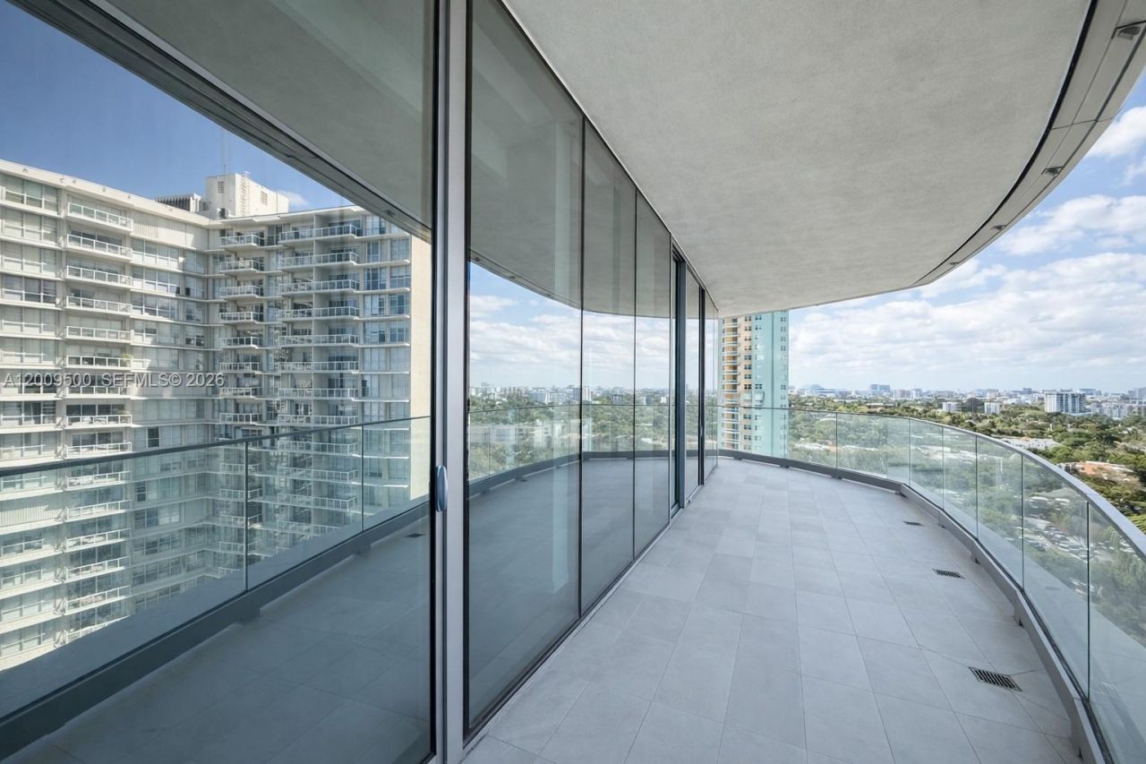 175 SE 25th Rd , Unit 1204, Miami, FL 33129 Photo