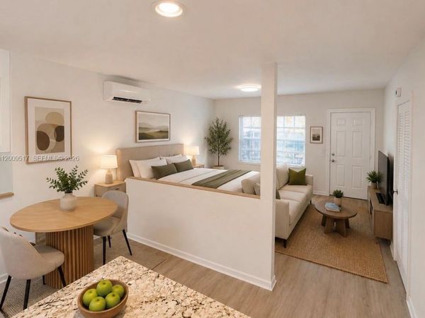 1121 NE 2nd St, Unit 205, Fort Lauderdale, FL 33301