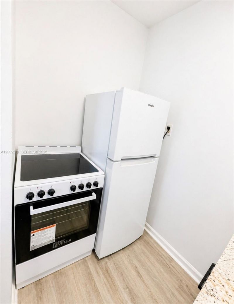 1121 NE 2nd St, Unit 205, Fort Lauderdale, FL 33301 Photo