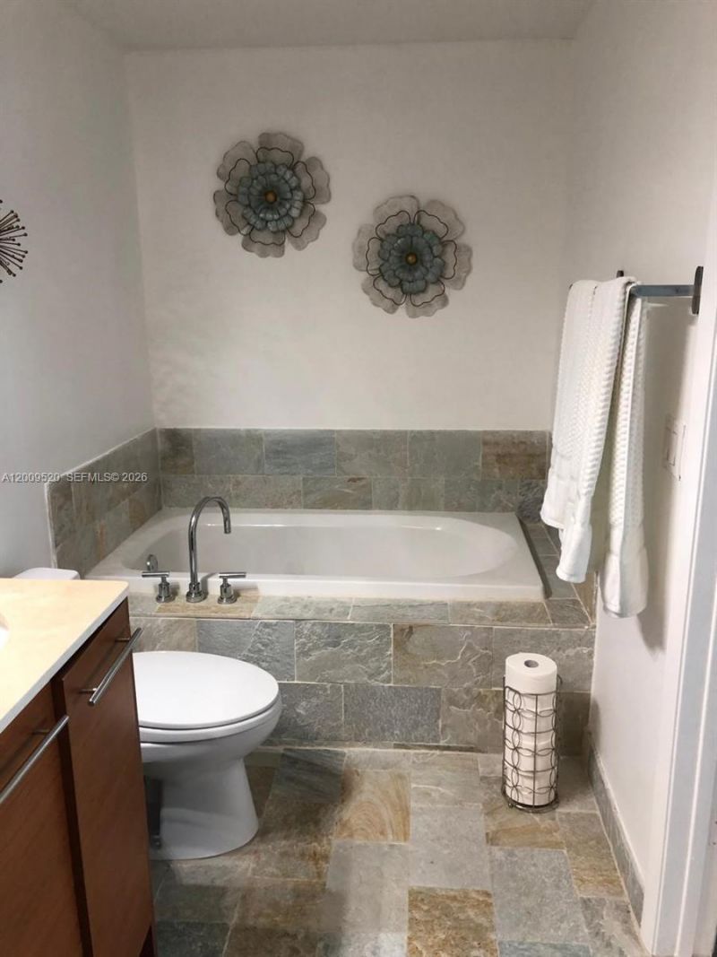 2641 N Flamingo Rd, Unit 1202N, Sunrise, FL 33323 Photo