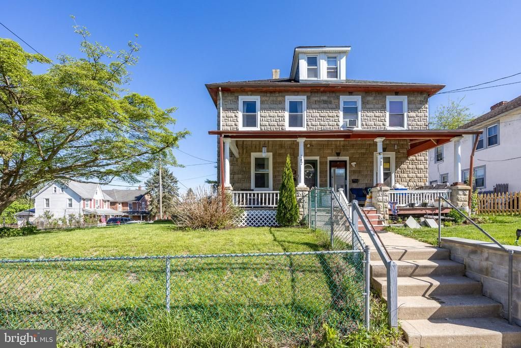 147 W SUMMIT , WEST GROVE, PA 19390