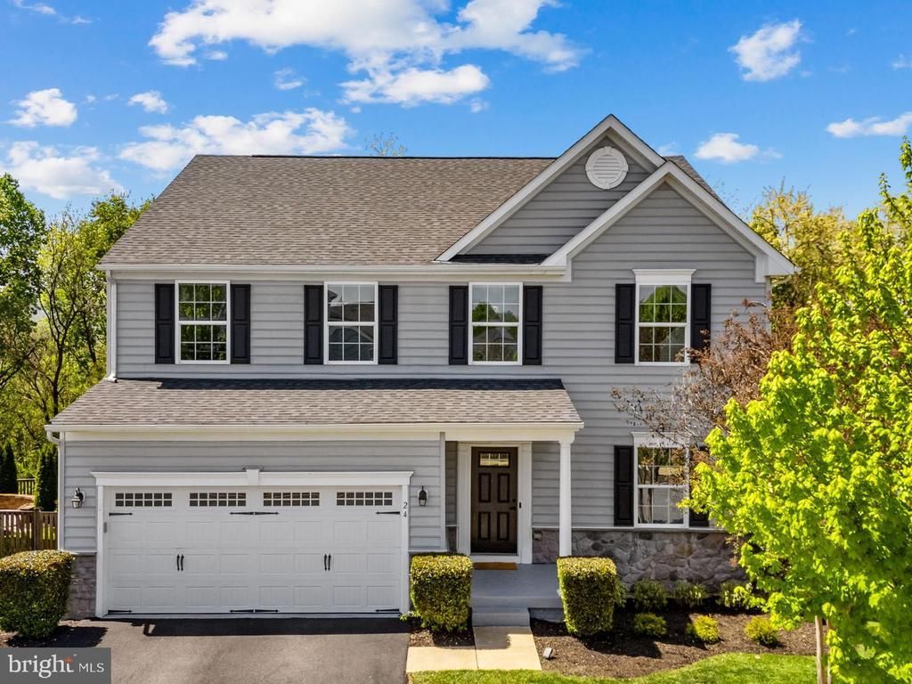 24 Eisentown Drive, Lovettsville, VA 20180 Main Photo