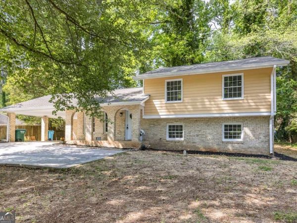 383 Ben Avenue SW, Lilburn, GA 30047