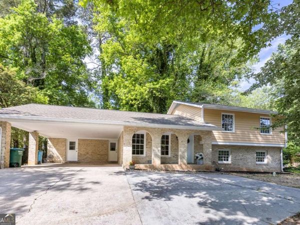 383 Ben Avenue SW, Lilburn, GA 30047